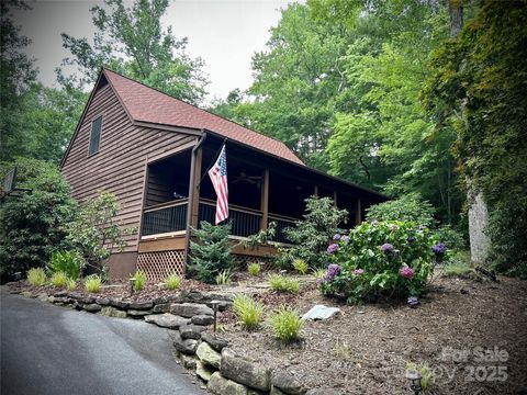 Photo of 1952 Davis Mountain Road, Hendersonville, NC 28739 (MLS # 4274702)