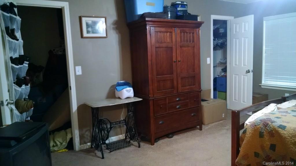 Jones Branch - Residential