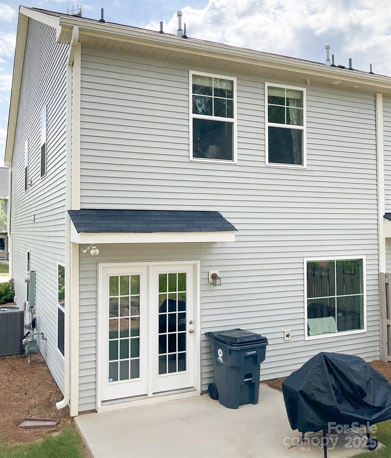 The Townes at Eastside - Residential