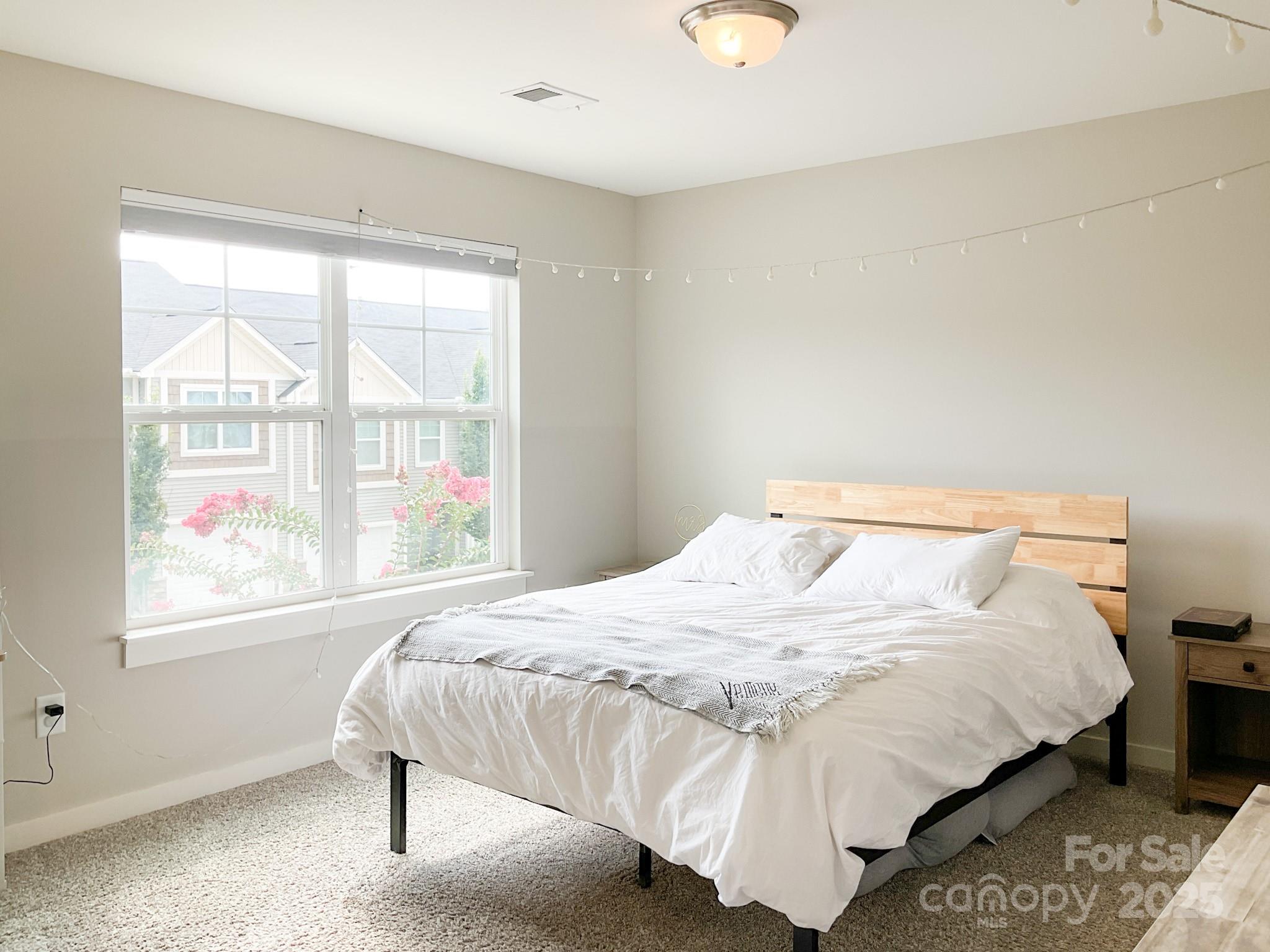 The Townes at Eastside - Residential