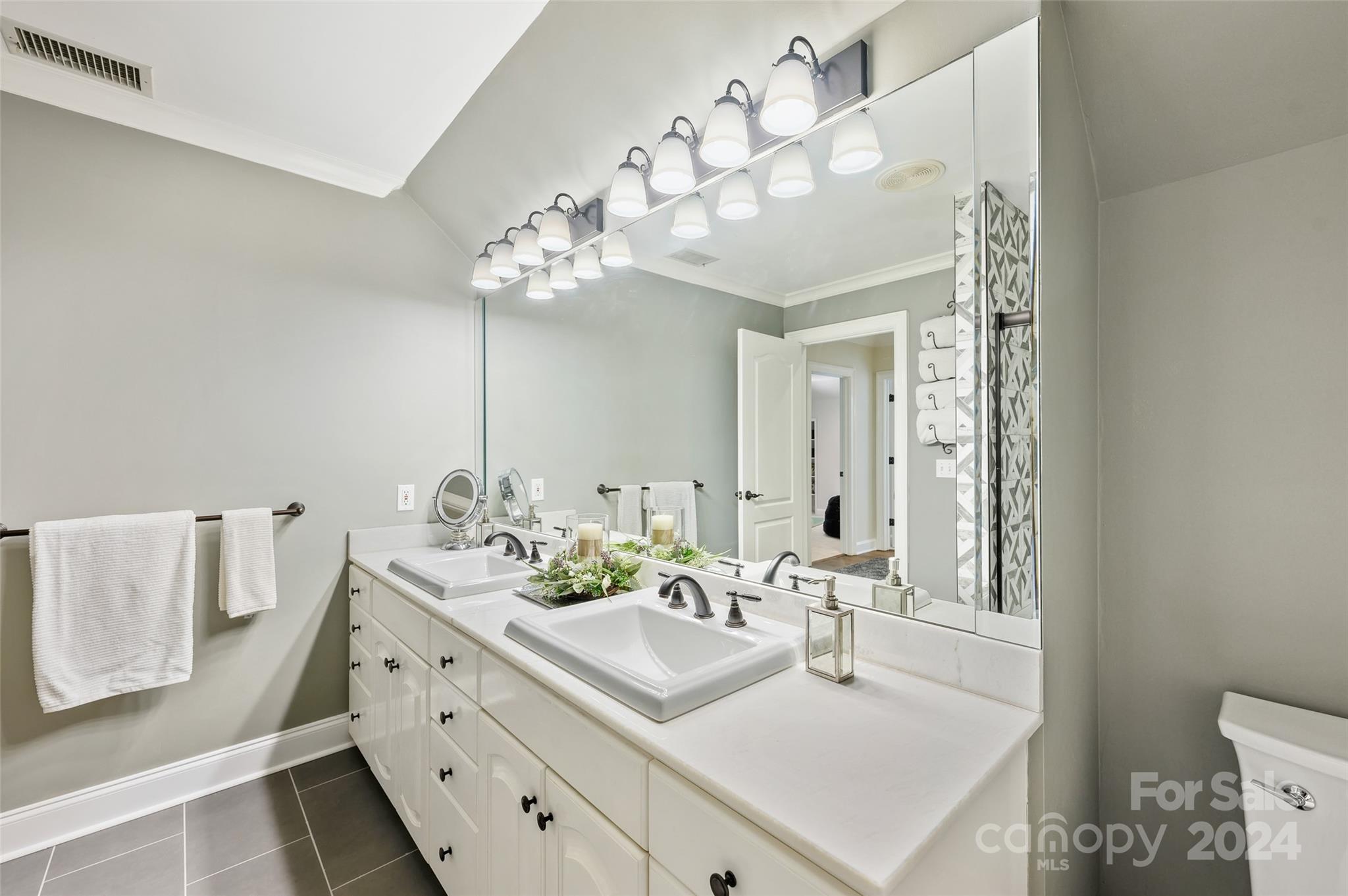 Challis Farm - Residential