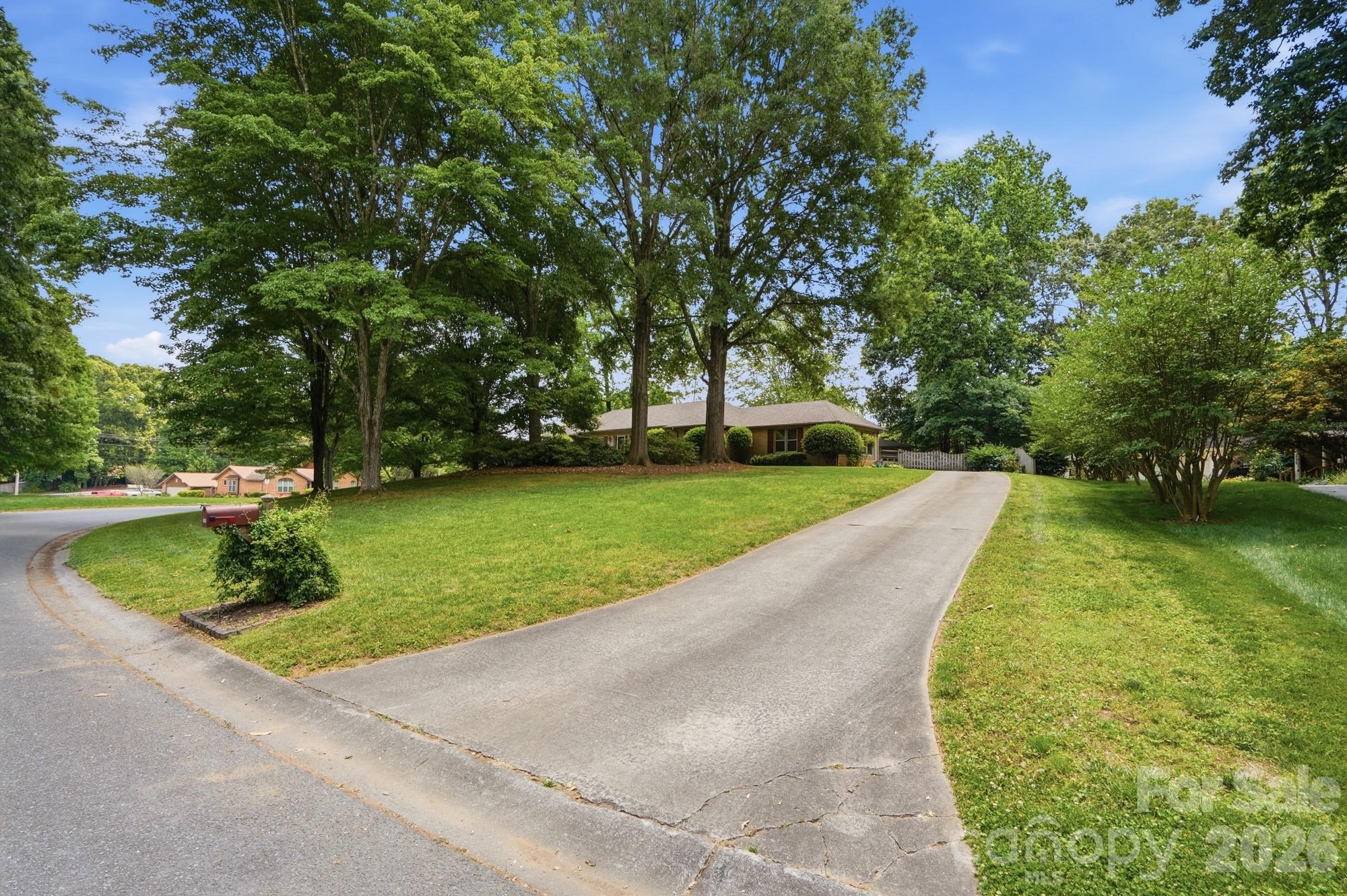 Properties | Kathy Shaffer, REALTOR® in Charlotte, NC 5705 Foxcrest Drive