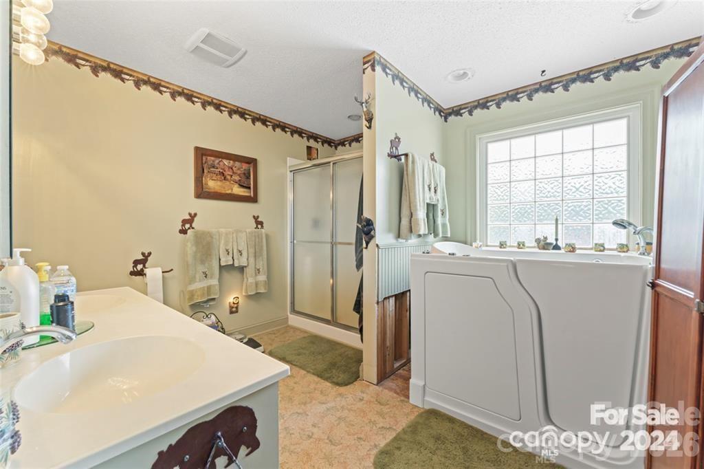 Lake Royale - Residential