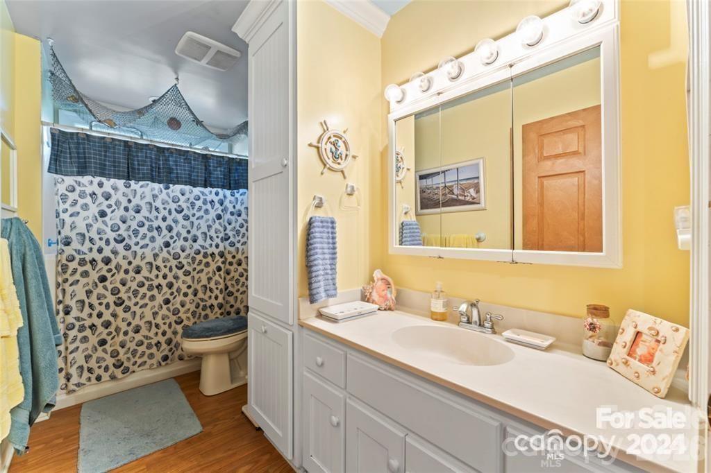 Lake Royale - Residential