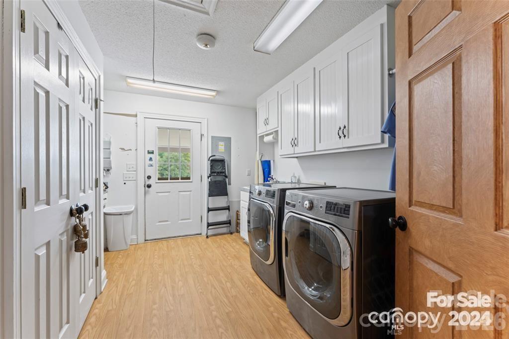 Lake Royale - Residential