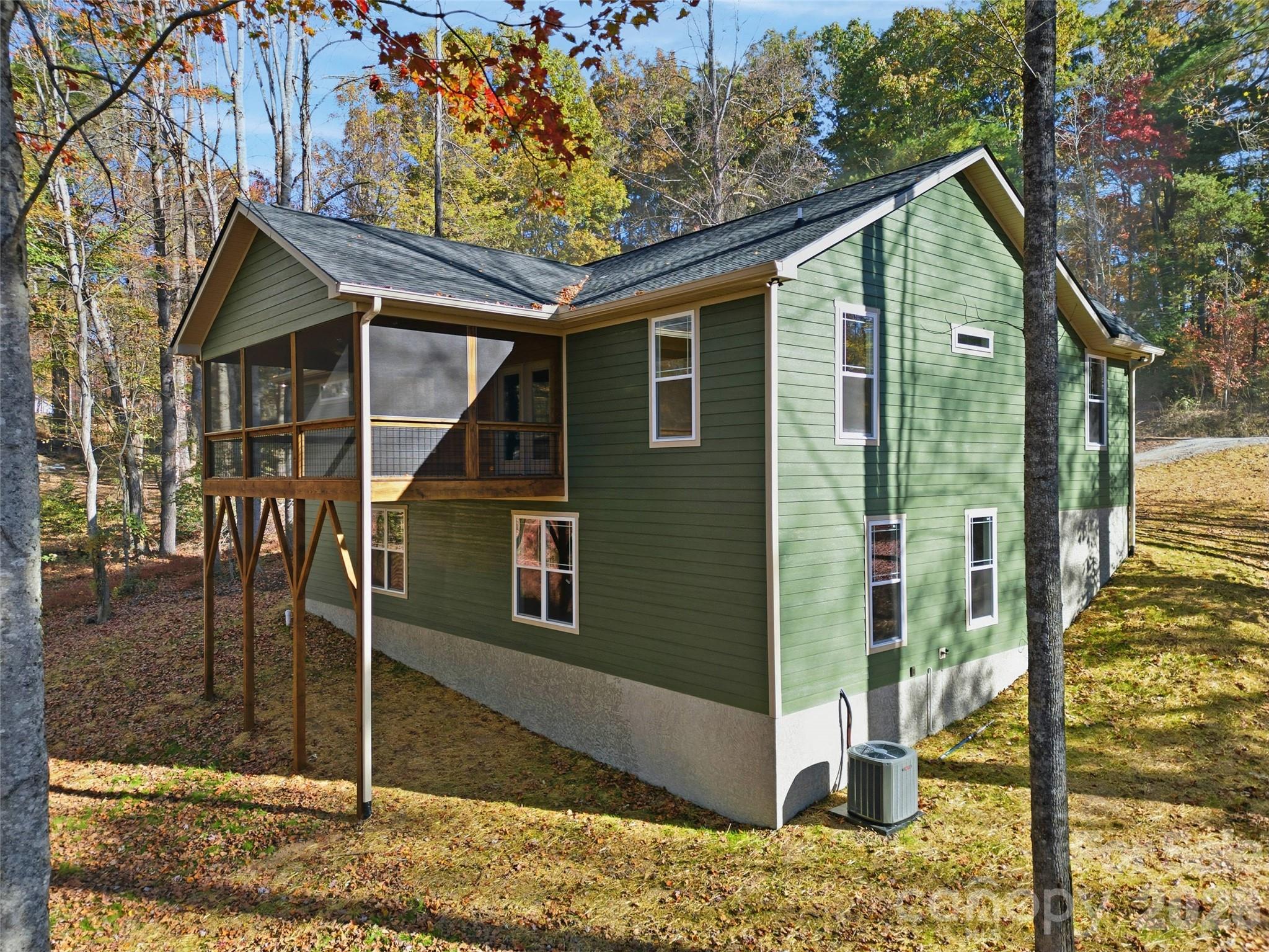 1462 Brightwater Road