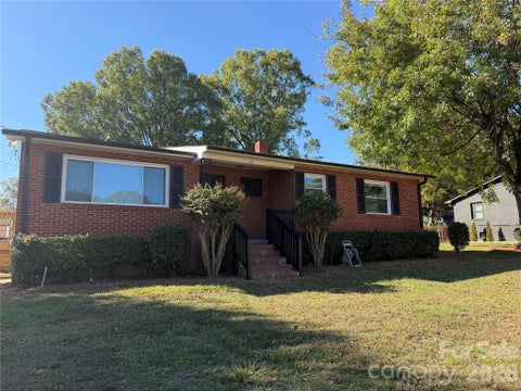 Photo of 527 Annex Avenue, Kannapolis, NC 28083 (MLS # 4438025)