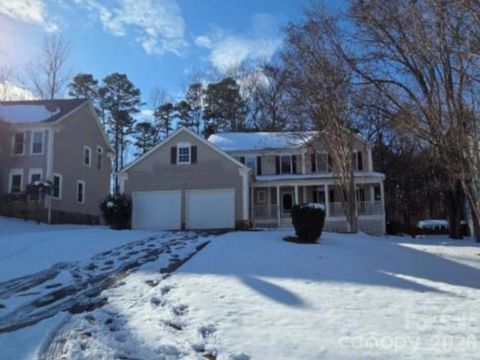 2229 Century Oaks Lane Charlotte NC 28262