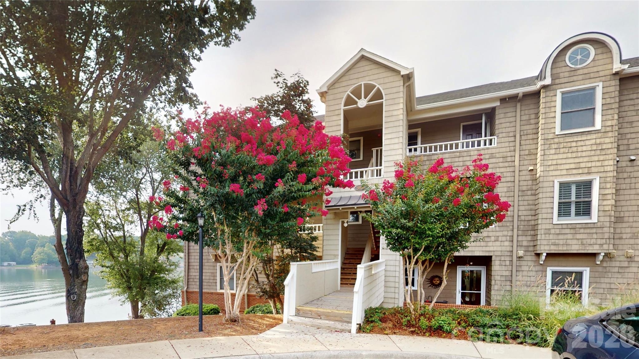 9816 Emerald Point Drive 5