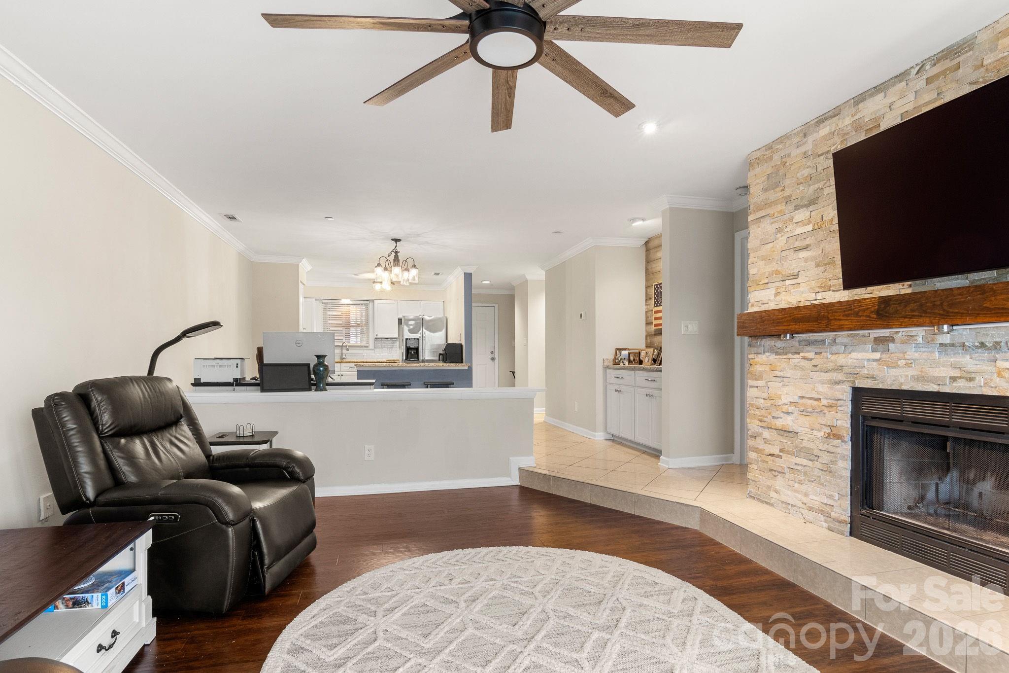 9816 Emerald Point Drive 5