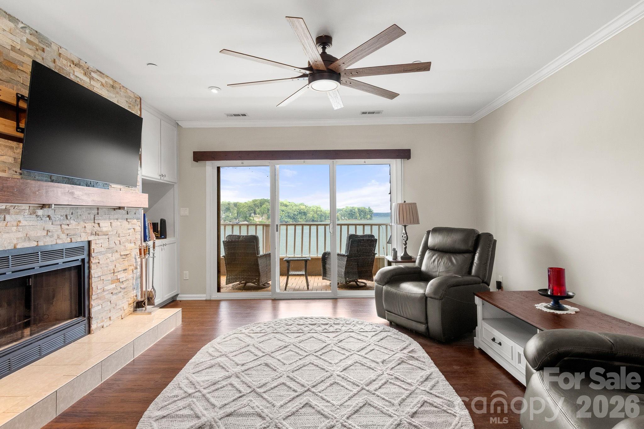 9816 Emerald Point Drive 5