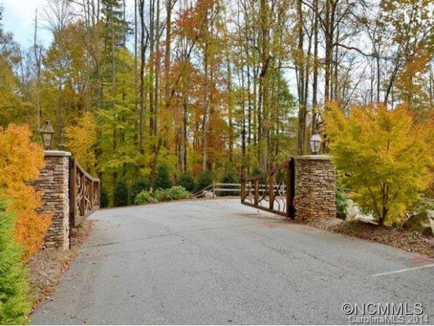 Imagine mountain living at its finest. Sit tucked away in the desirable gated community of Soapstone Creek Estates offers gorgeous, long range, mountain views, backing up to Pisgah National Forest. Exquisite homes within the community offer an appealing setting and gorgeous mountain views! Enjoy residing less than 10 minutes to Biltmore Park and easy interstate access, yet tucked away! Gate Code needed to view homesites.