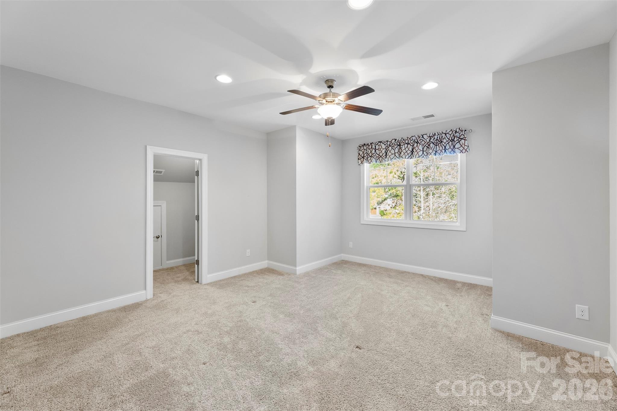 Riverchase Estates - Residential