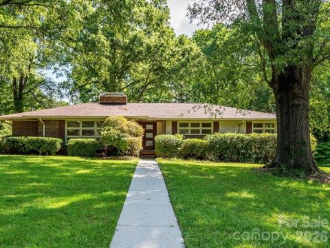 Photo of 688 Grandview Drive NE, Concord, NC 28025 (MLS # 4405819)