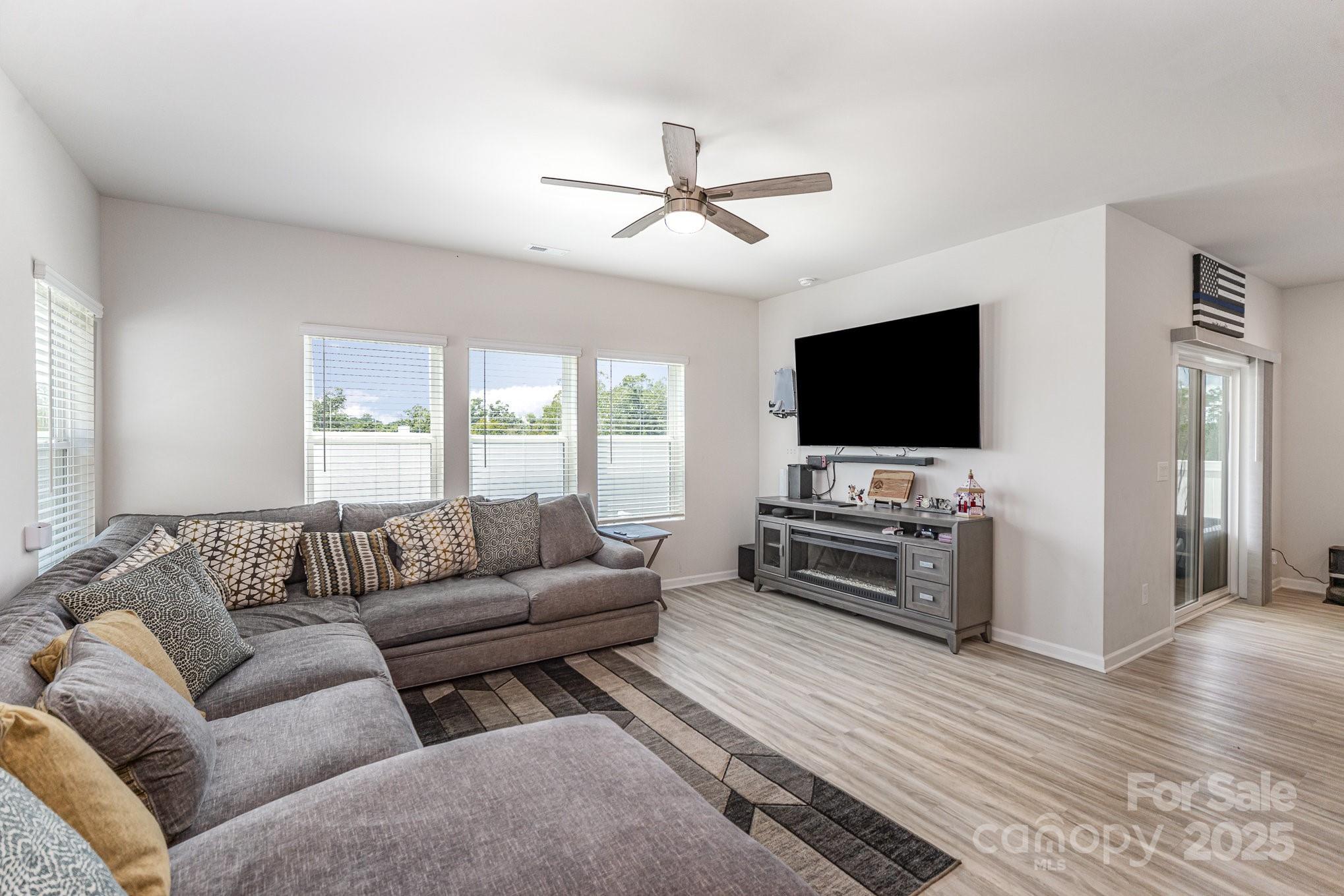 1010 Harry Court