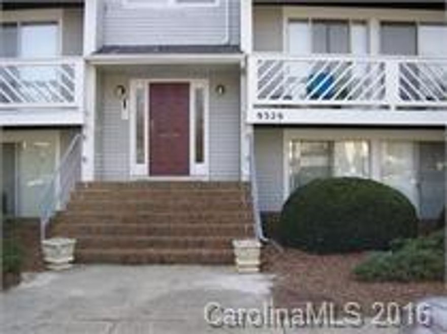 2nd Level Condo in the Shannon Green II complex located in the University area. Near UNCC, shopping, hospital and major highways.