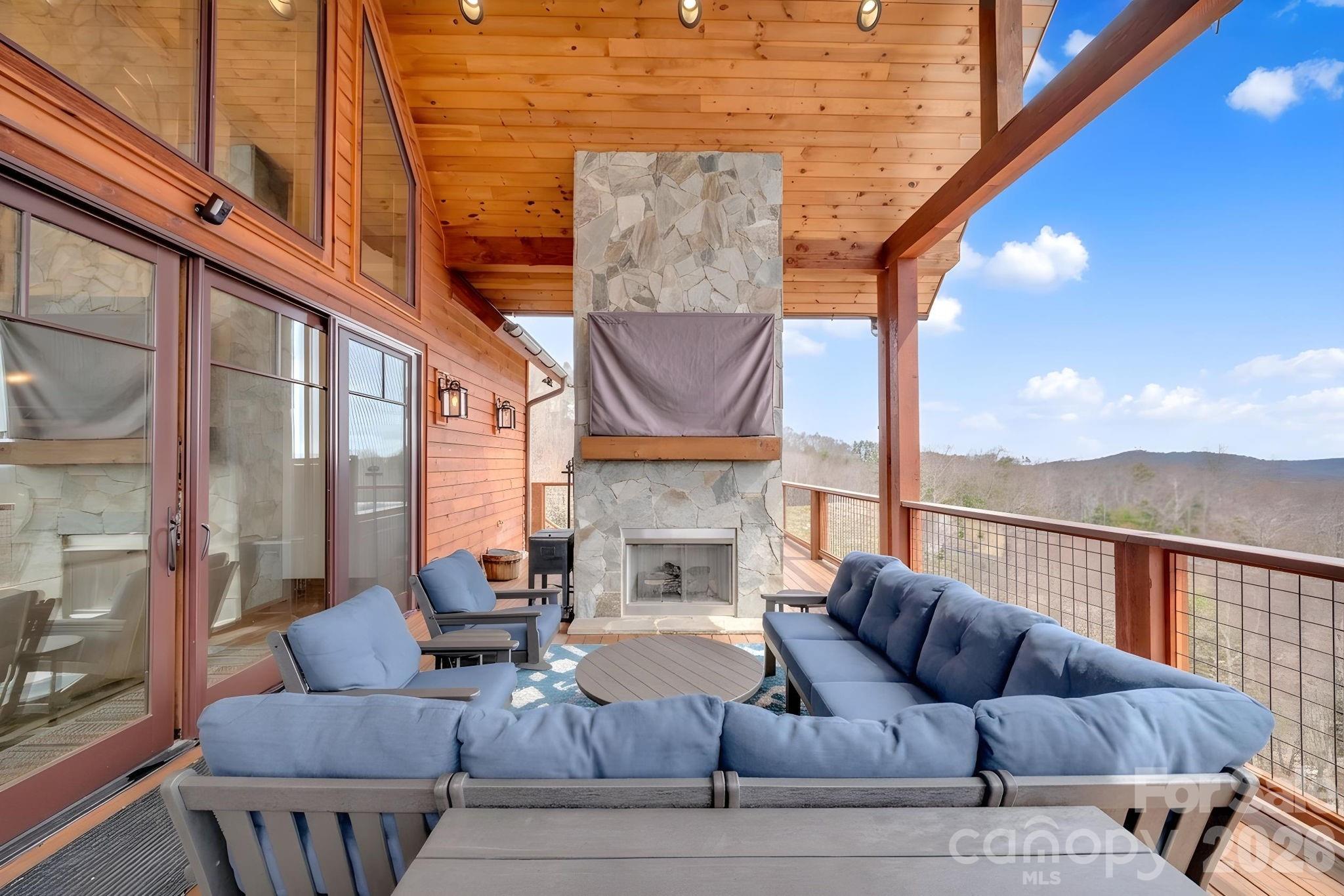 The Lodges at Eagles Nest - Residential