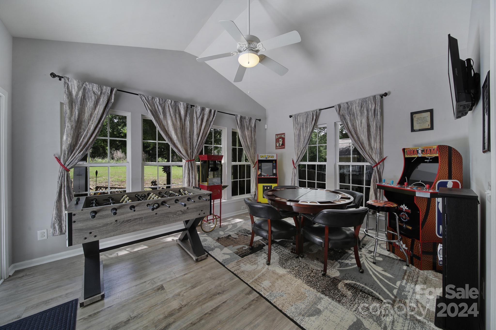 Sunset Point - Residential