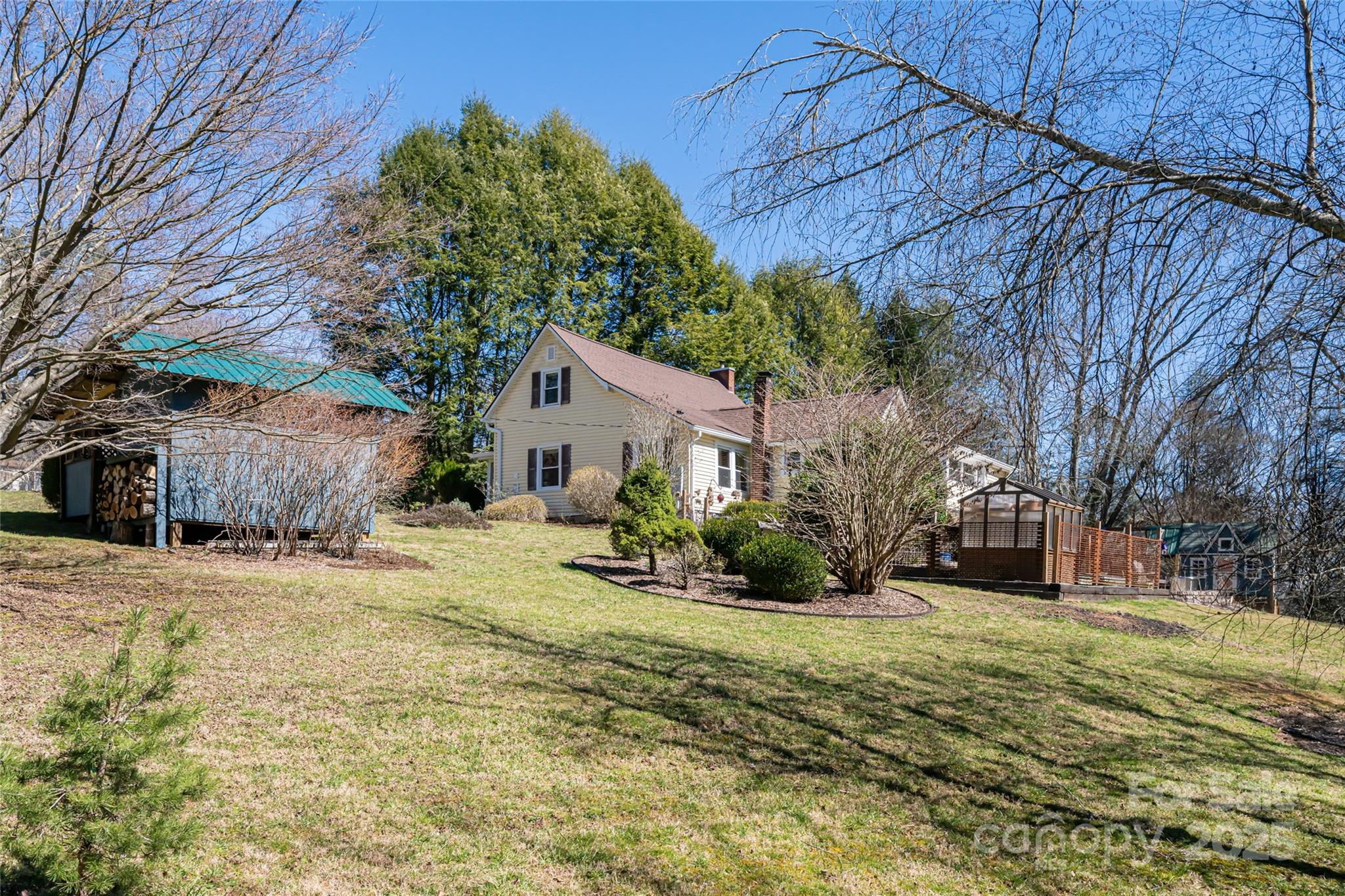 Laurelwood - Residential