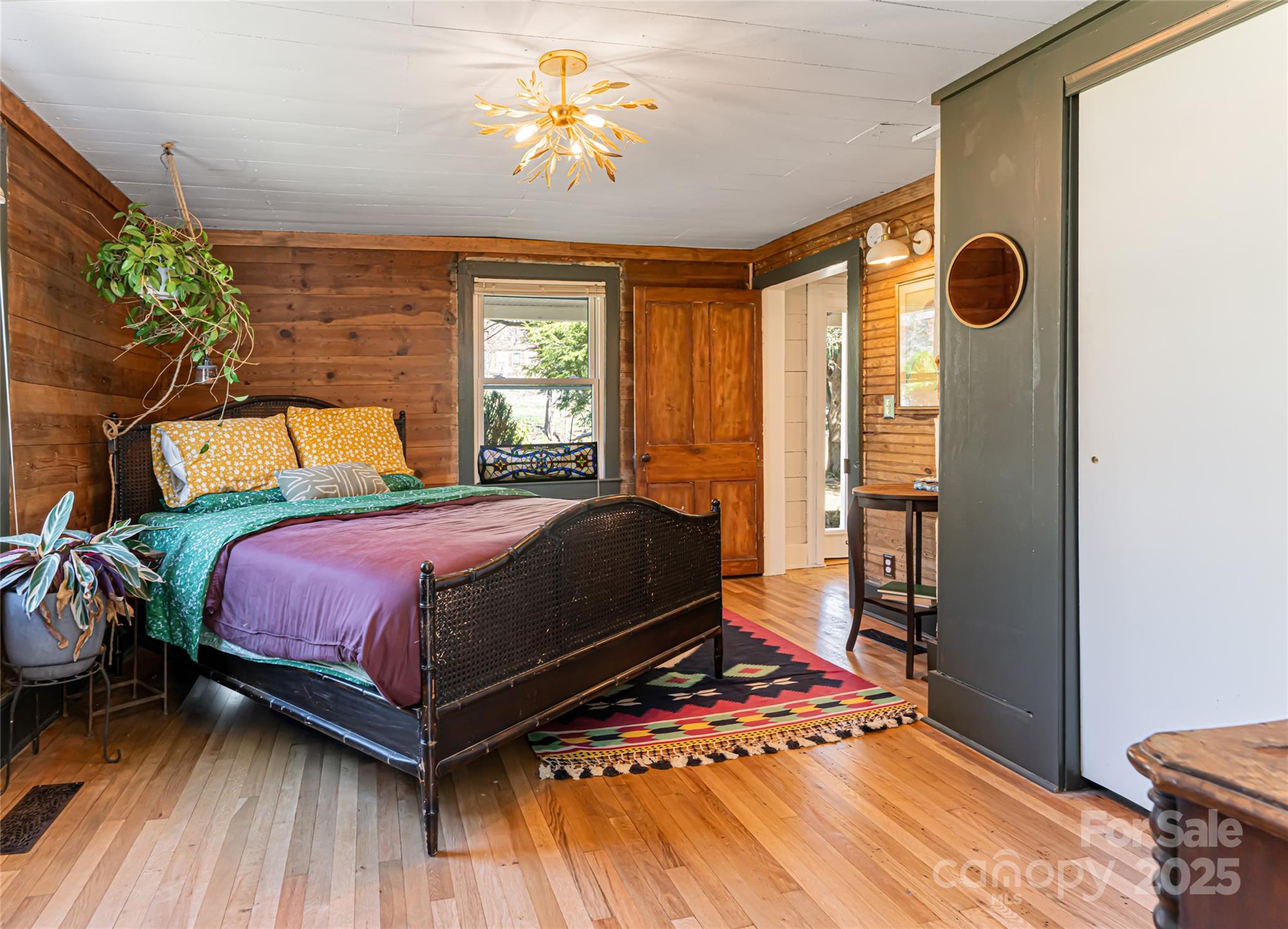 Laurelwood - Residential