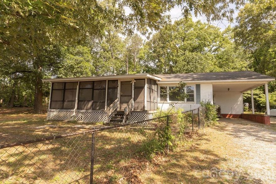 Located on the frontage road of I-85 in Gaffney, SC this 3-bedroom, 1-bath home  is situated on a 1.82-acre lot.  
All it needs is the right vision and a little love to bring it back to its full potential. Whether you're a hands-on homeowner ready to make it your own or a savvy investor looking for your next project, the opportunity is here. 
The property could benefit from renovation and improvements, but the lot size, location, and visibility make it a standout investment. Per zoning, there could be room for another home to be placed on the property, potentially adding extra value for future use, rental income, or resale. It's conveniently located near everything in Gaffney, SC  including shopping, dining, and local amenities, this property is ideal for someone with vision ready to bring it back to life.  Schedule your showing today.  Property is being sold as-is.