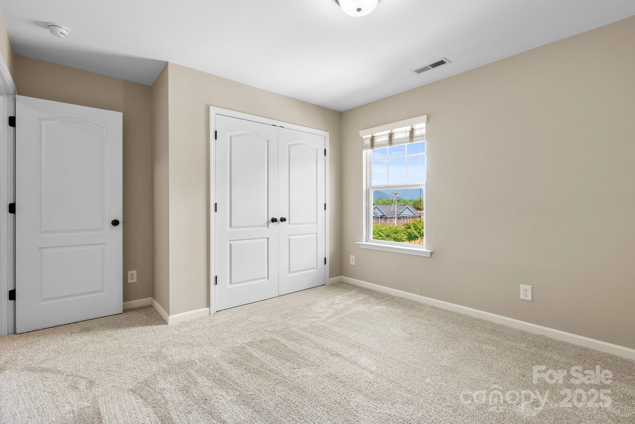 Creekside Village - Residential