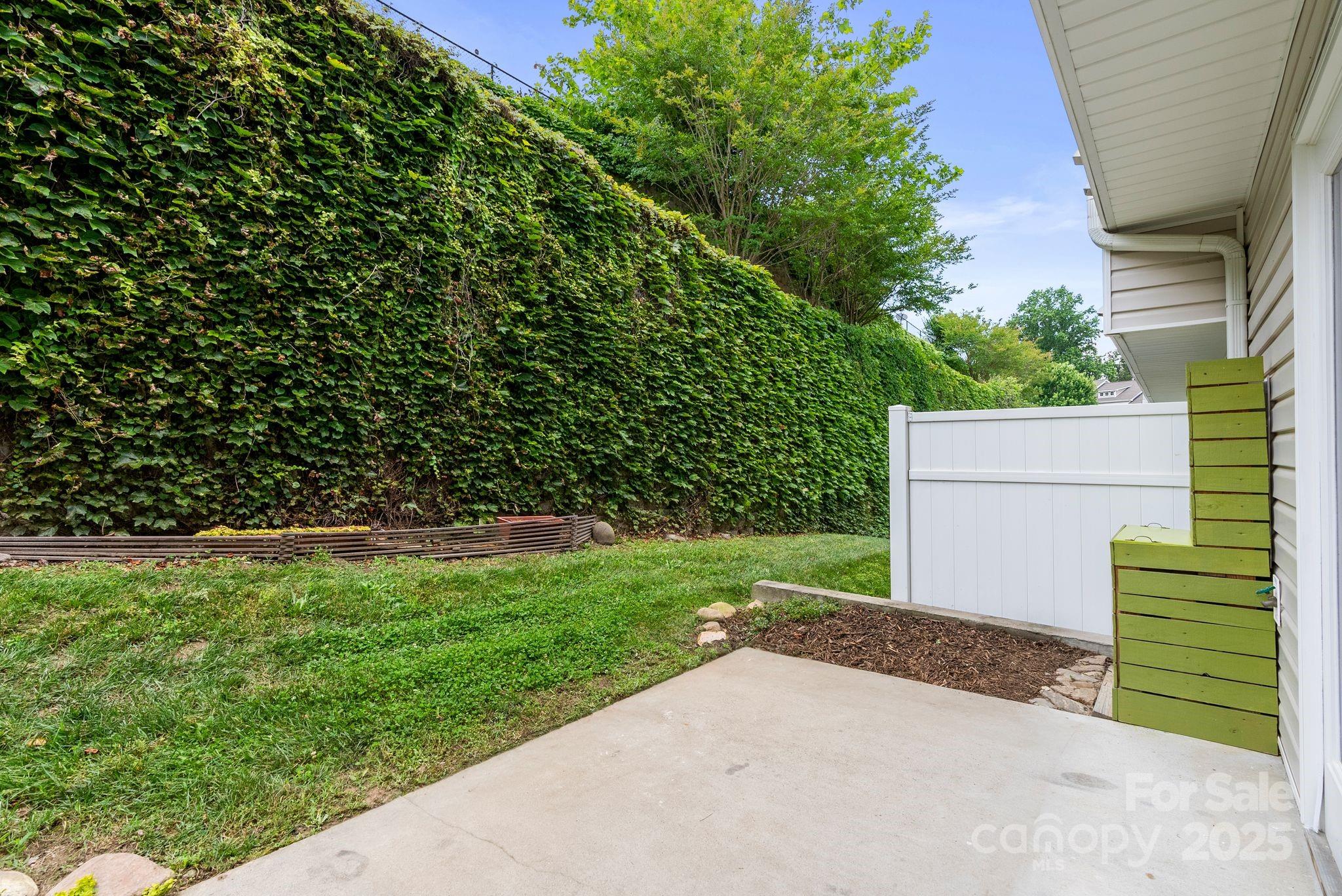 Creekside Village - Residential