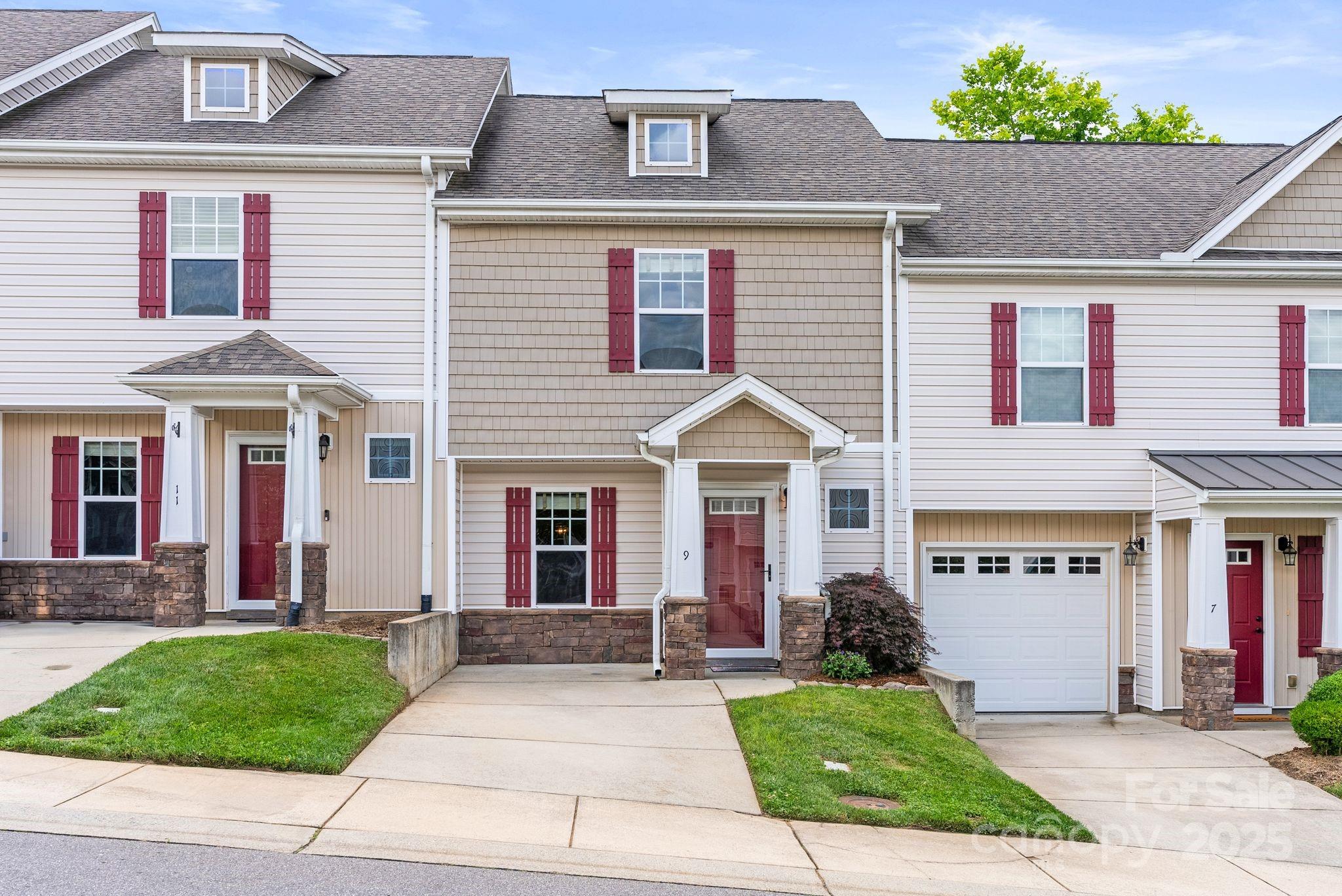 Creekside Village - Residential