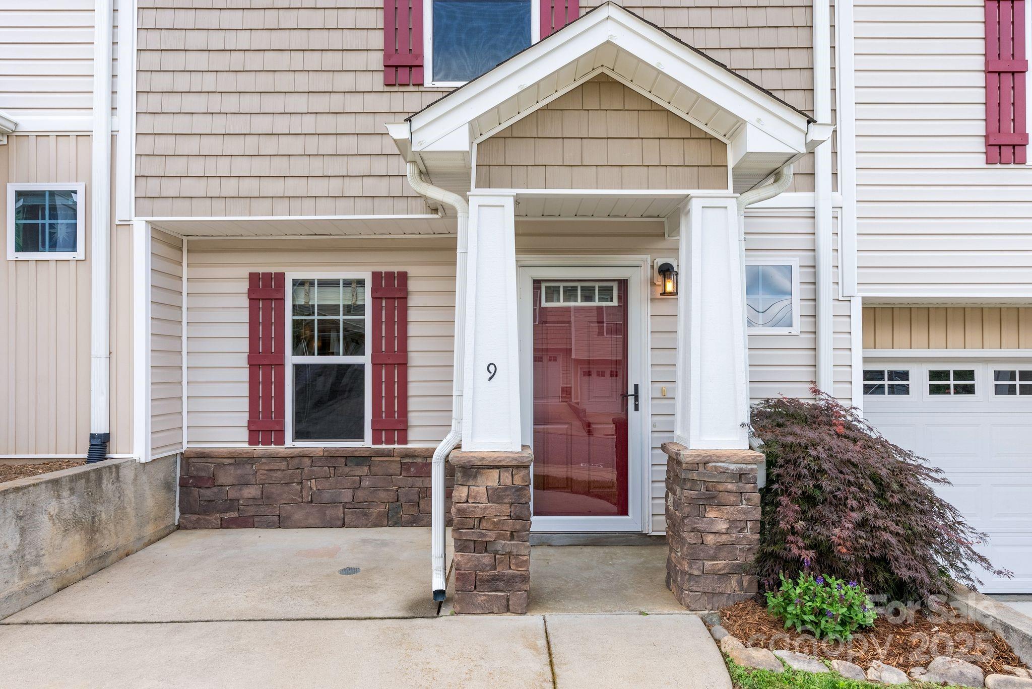 9 Barnett Shoals Drive