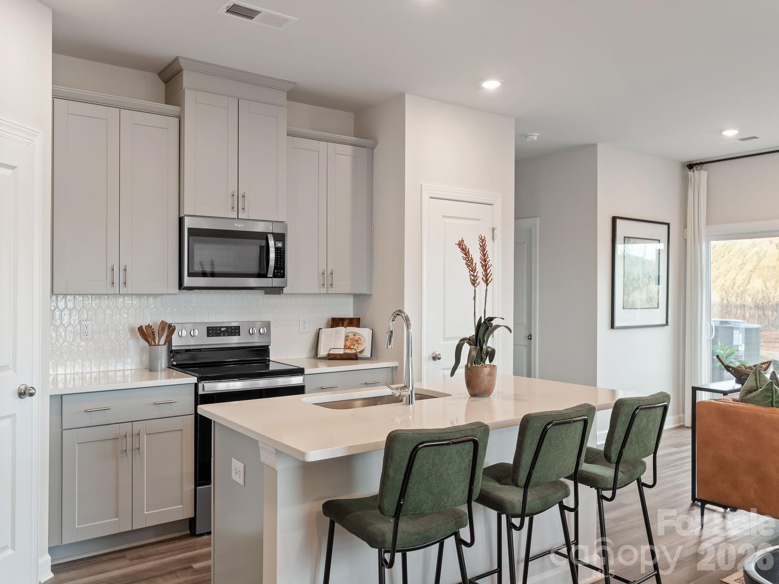 9049 Foggy Brook Loop