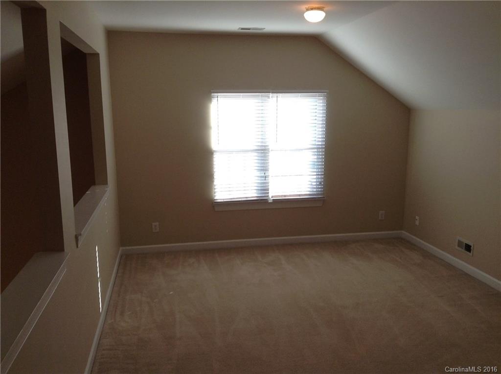 Sheffield Manor - Residential Lease