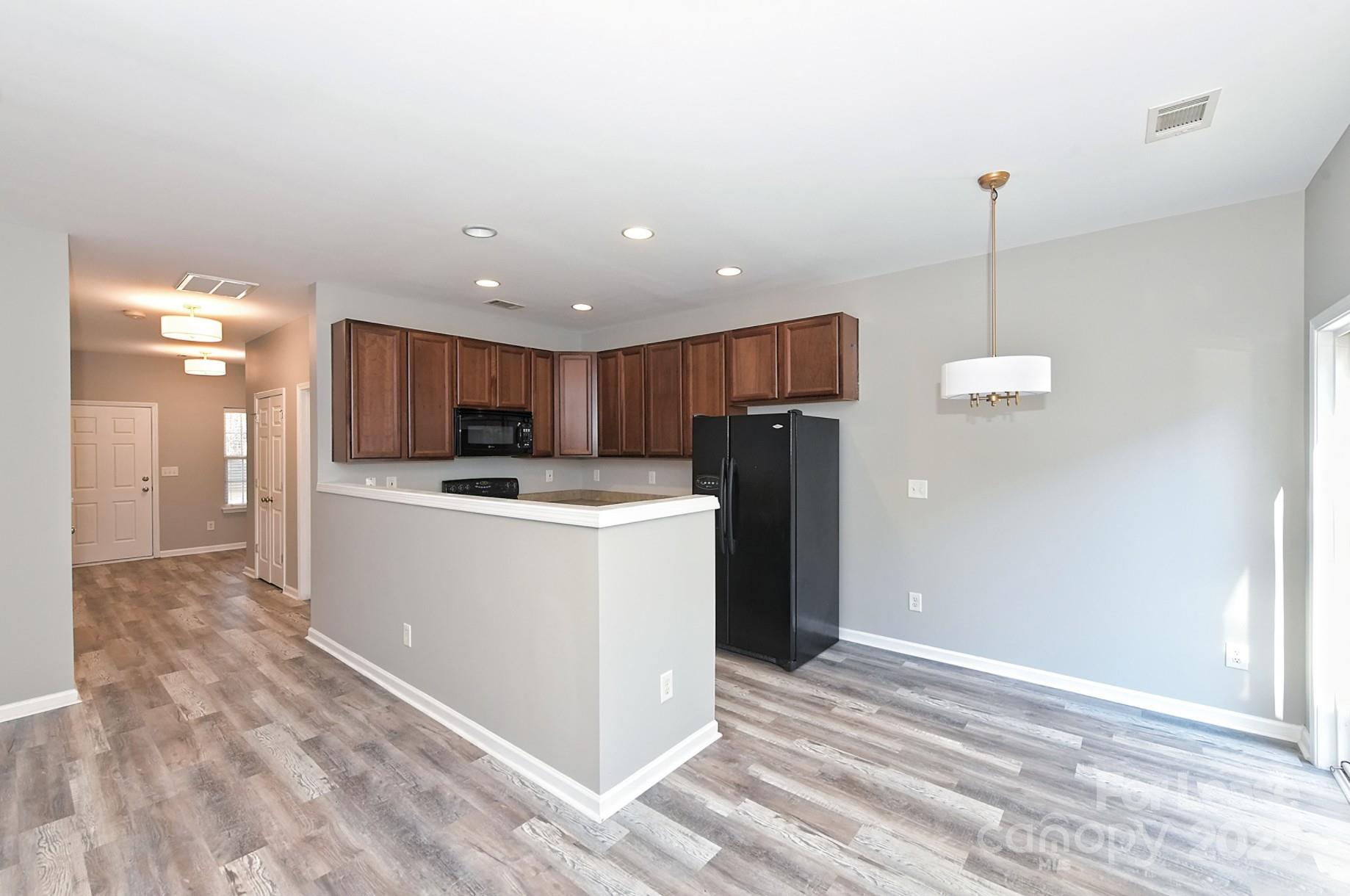 Oakbrooke - Residential Lease