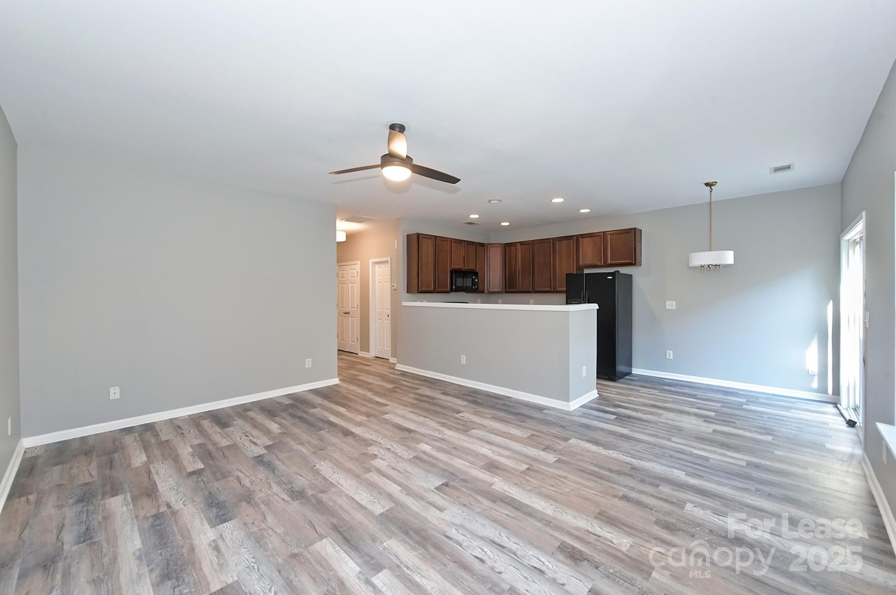 Oakbrooke - Residential Lease