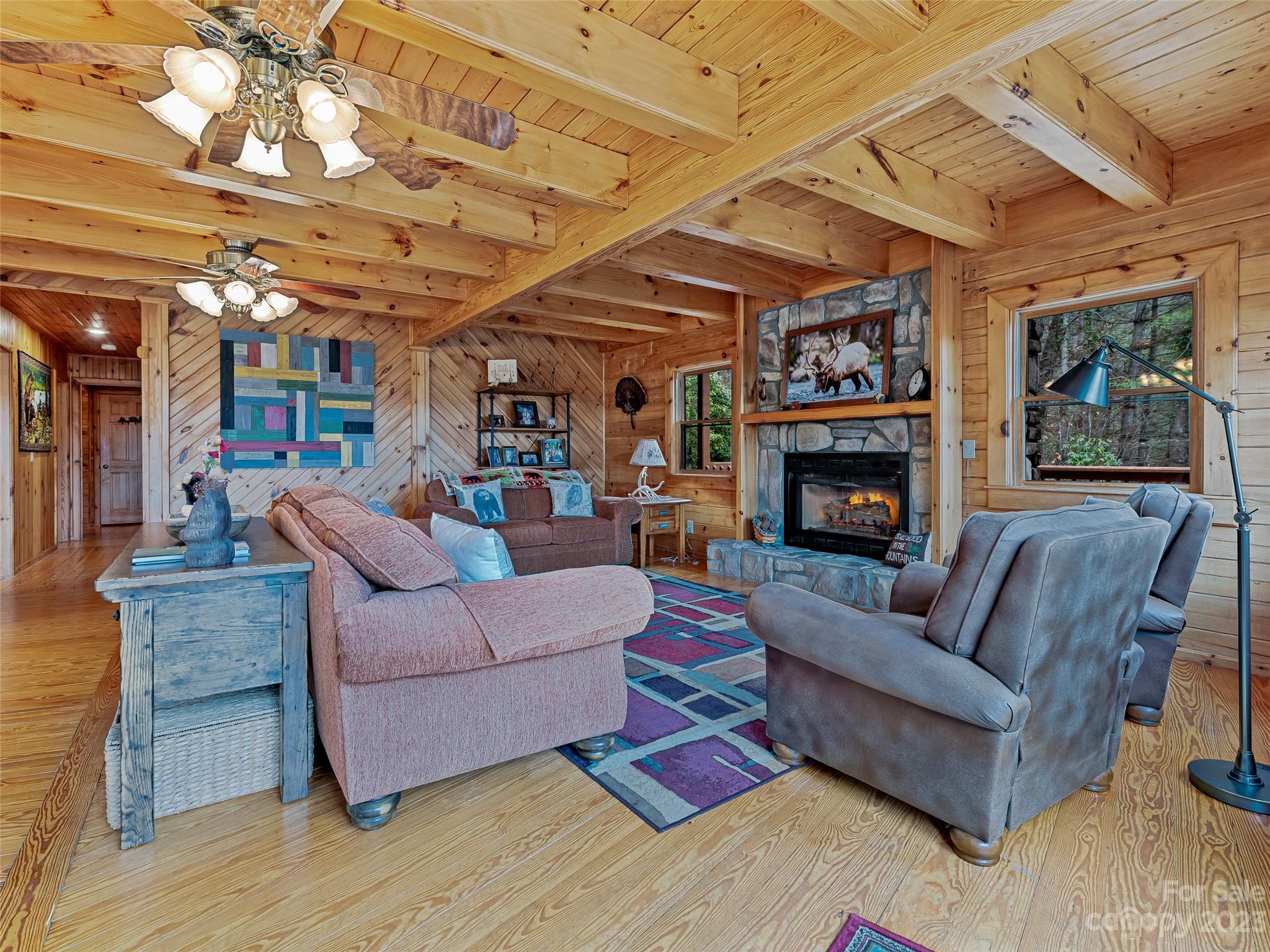 Twin Oaks Estate - Residential