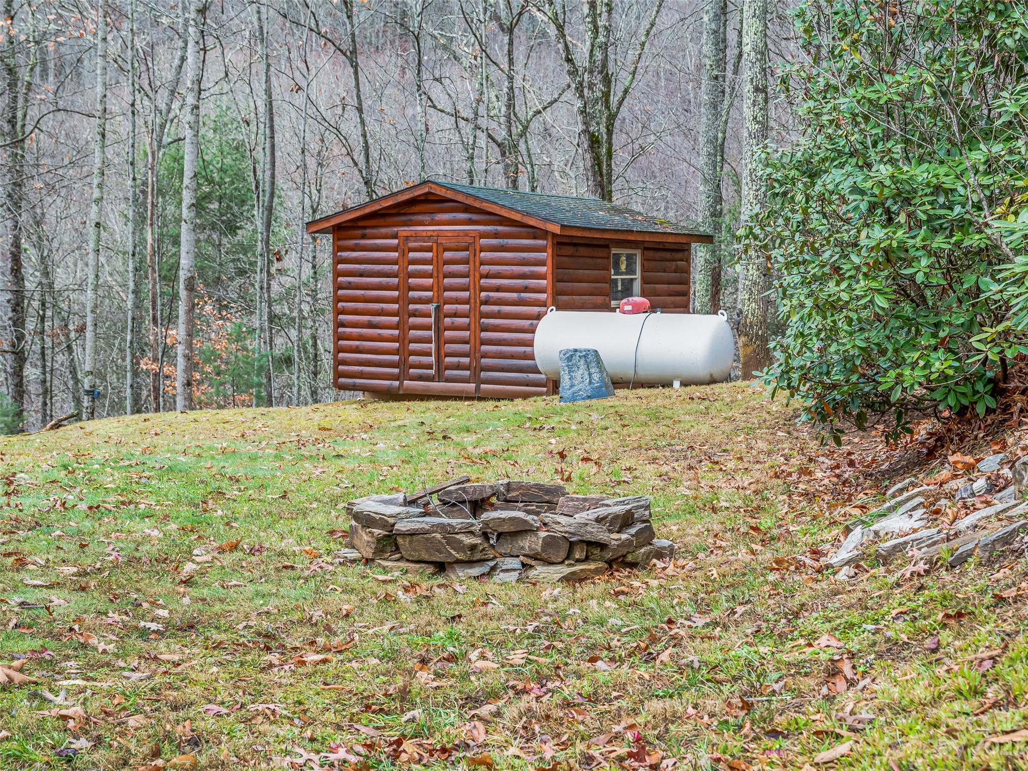 Twin Oaks Estate - Residential