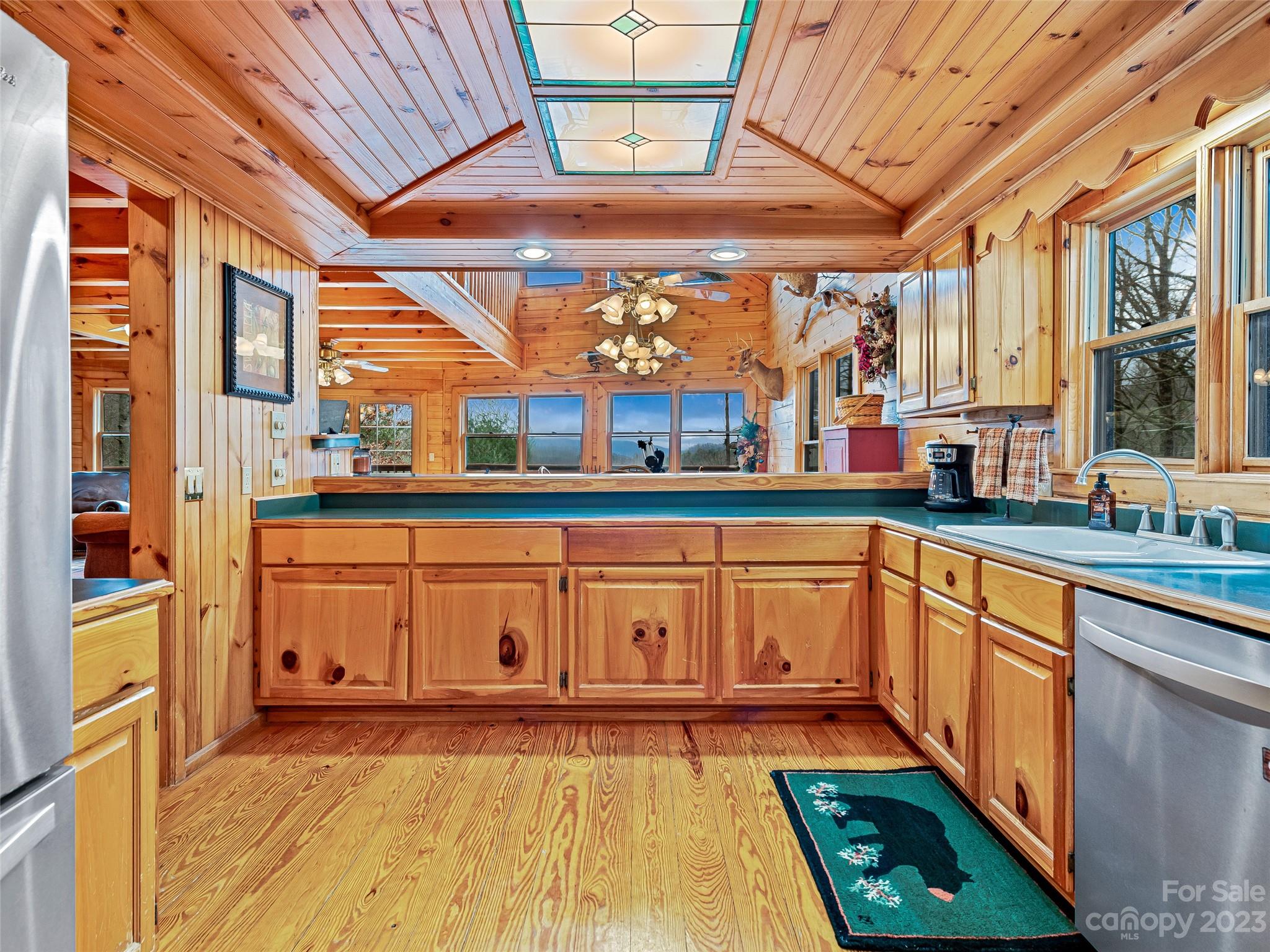 Twin Oaks Estate - Residential