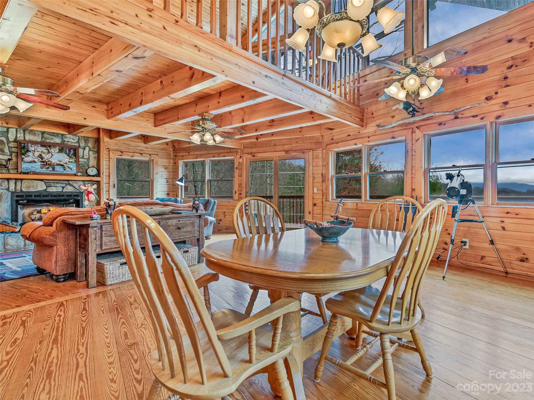 Twin Oaks Estate - Residential