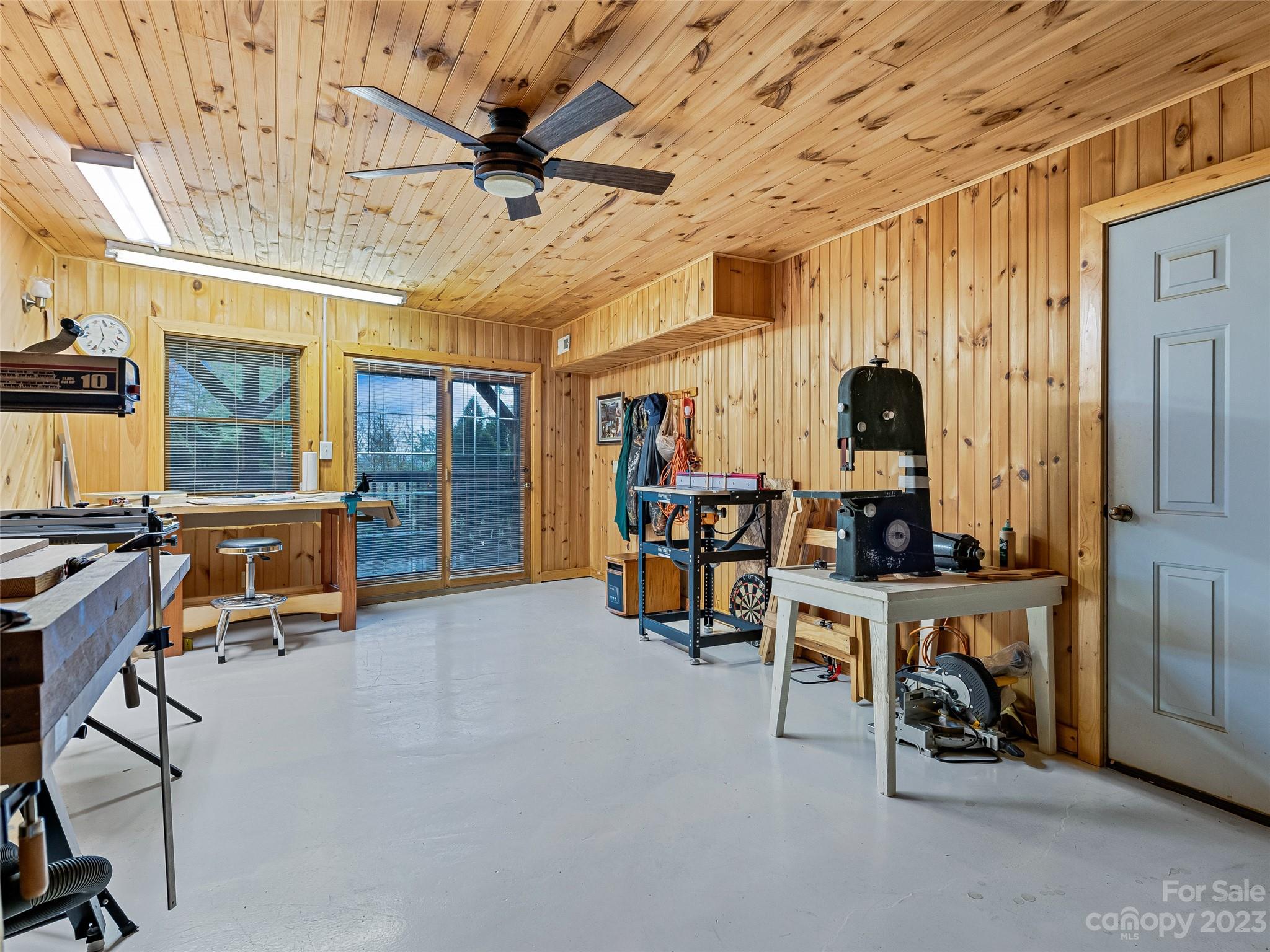 Twin Oaks Estate - Residential