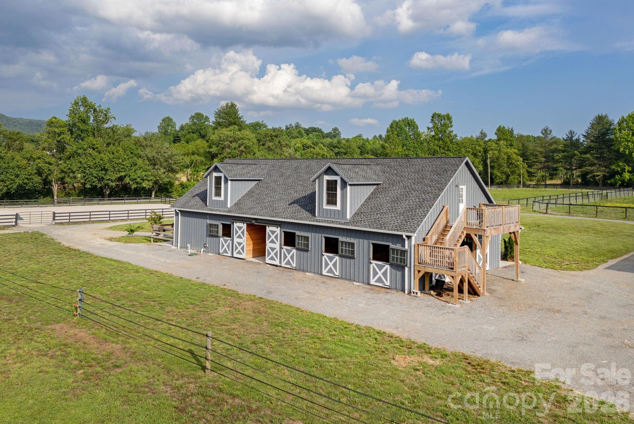 261 & 277 Bent River Farm Road