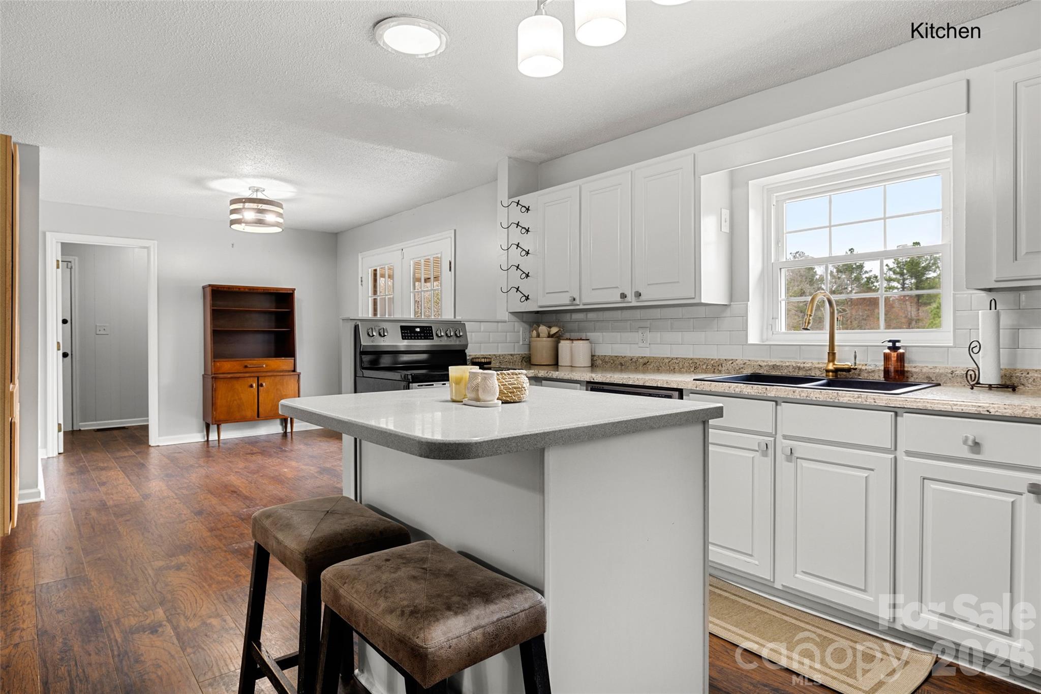 4661 Willie Bayne Lane