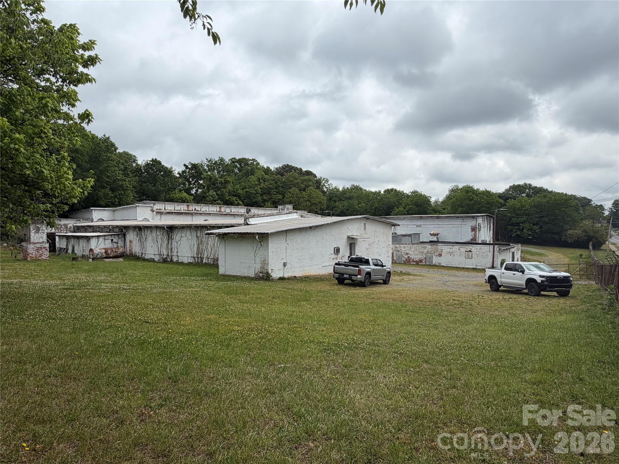 205 E Alabama Avenue