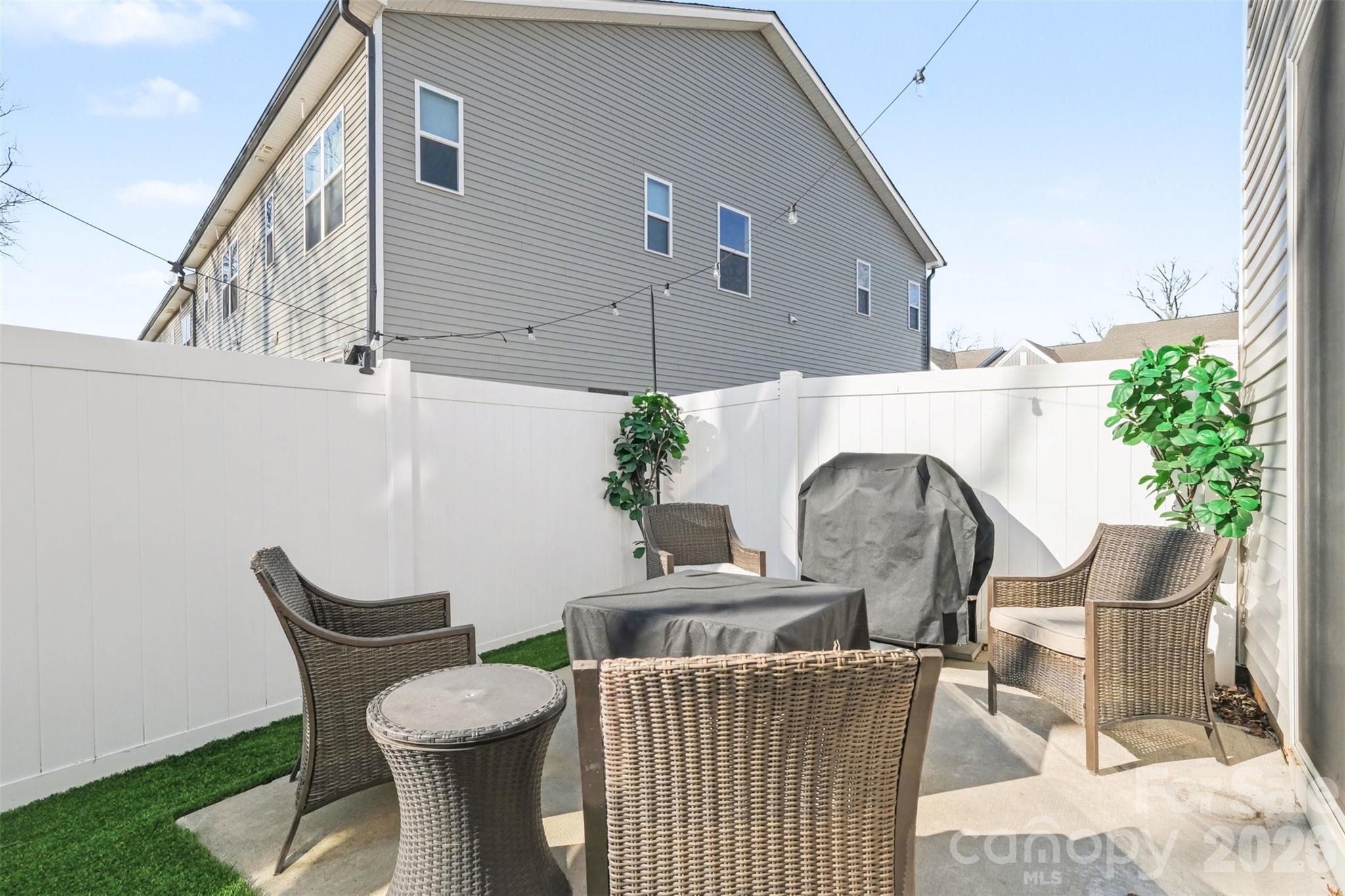 Fifteen 15 Cannon - Residential