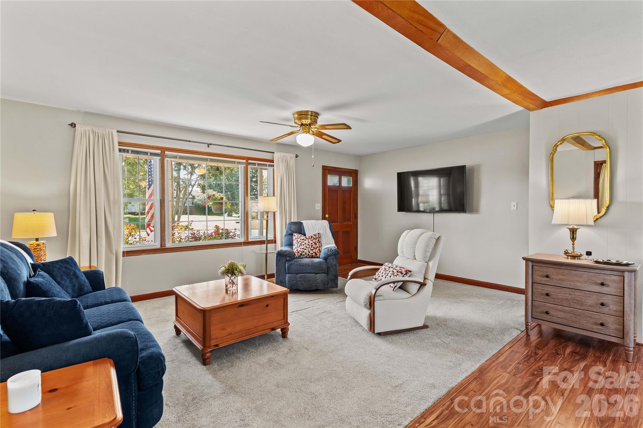 306 S Greenbriar Road