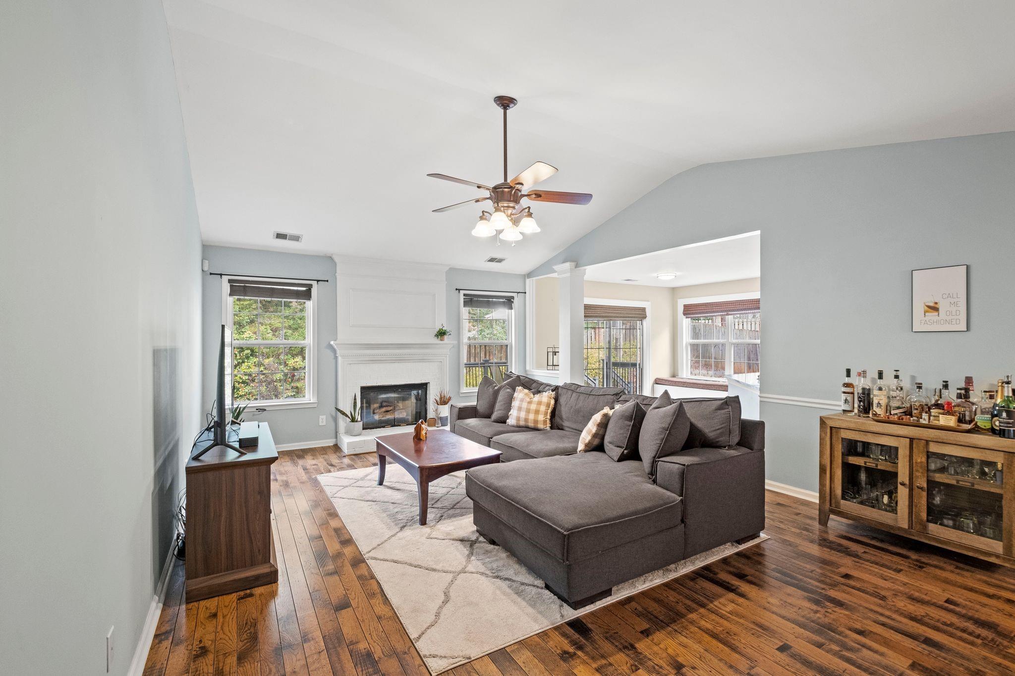 Harbor Club - Residential