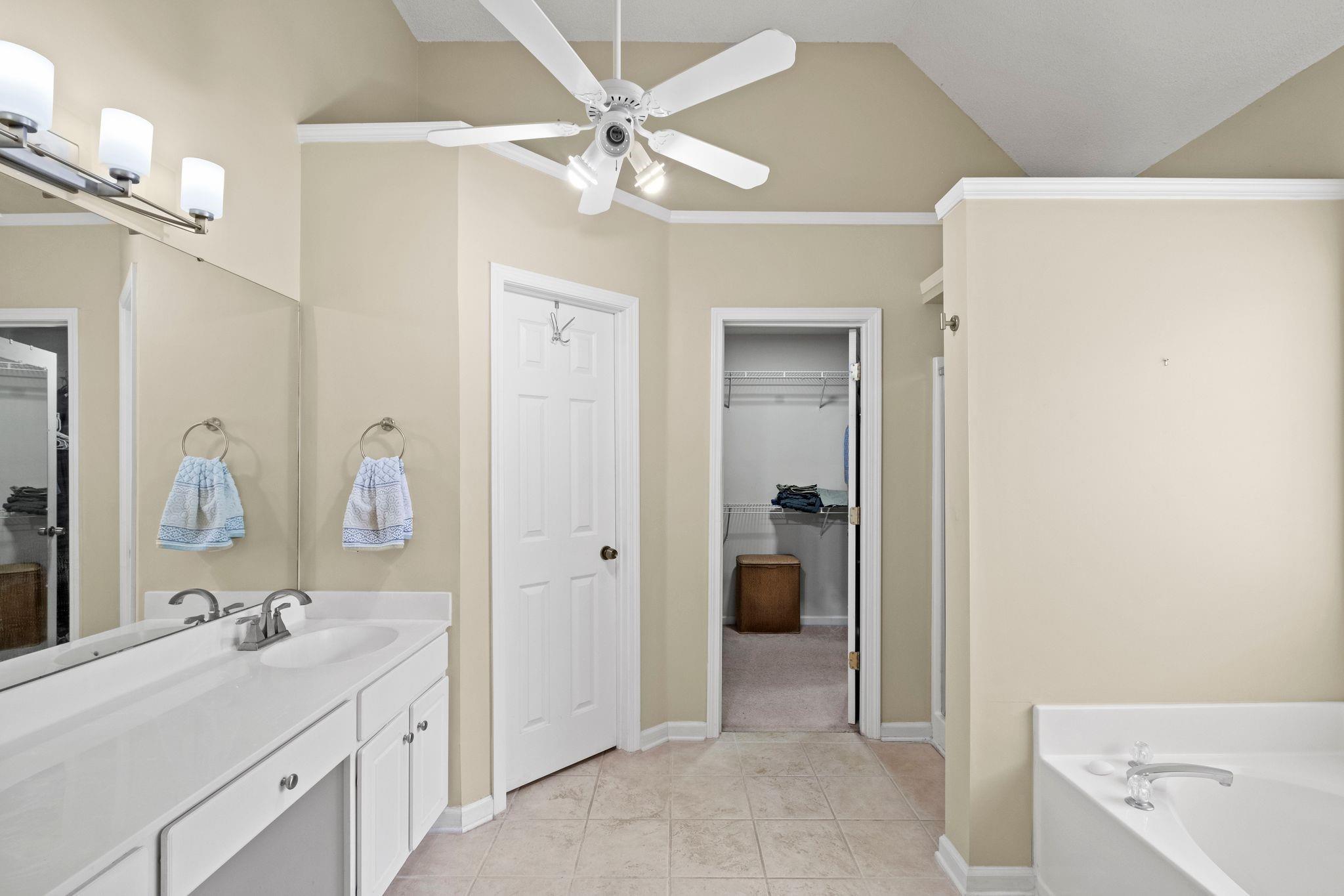 Harbor Club - Residential