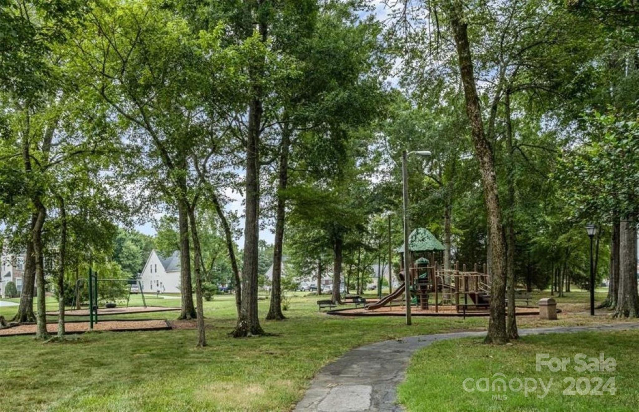 Brandon Oaks - Residential