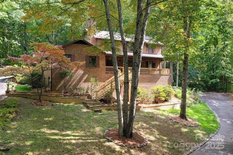 Photo of 410 Rockwood Drive, Hendersonville, NC 28792 (MLS # 4307380)
