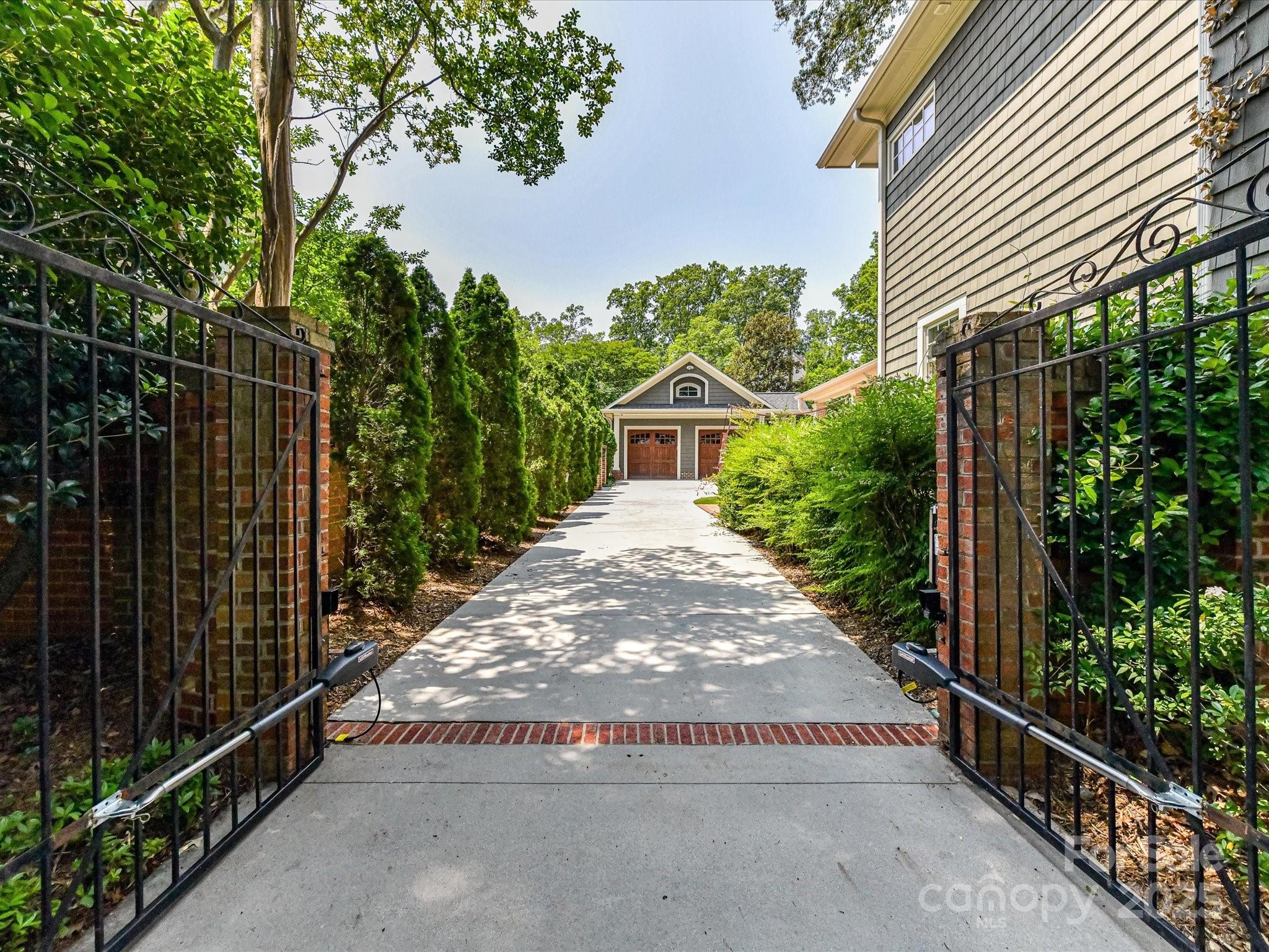 Myers Park - Residential