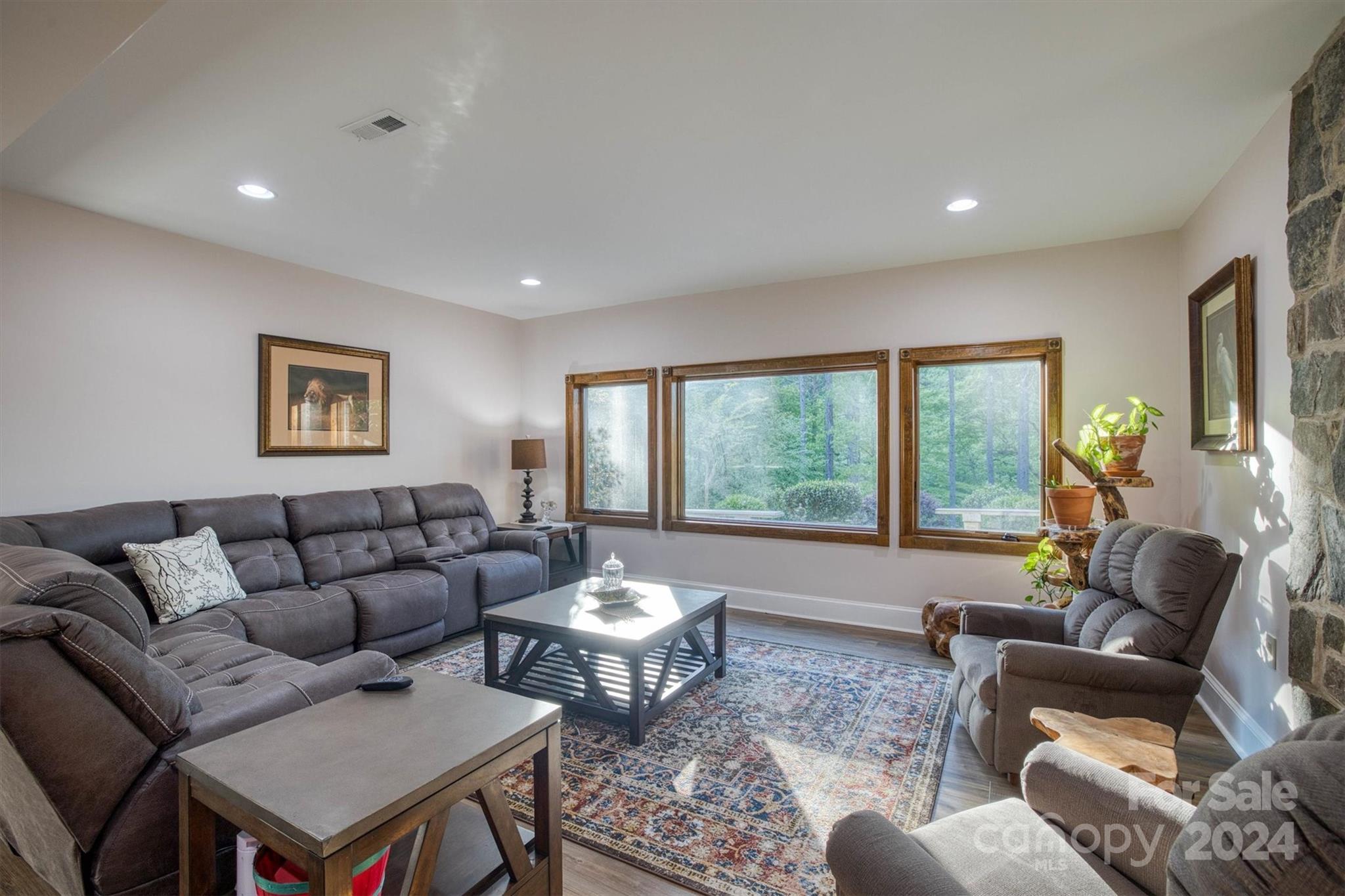 Paradise Harbor - Residential