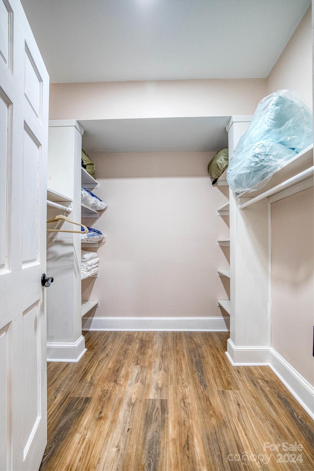 Paradise Harbor - Residential